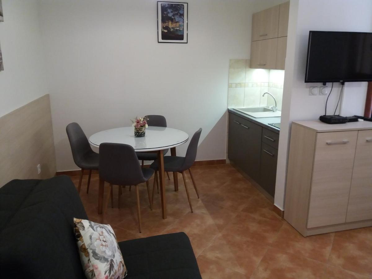 Apartment Anja Herceg Novi Eksteriør billede